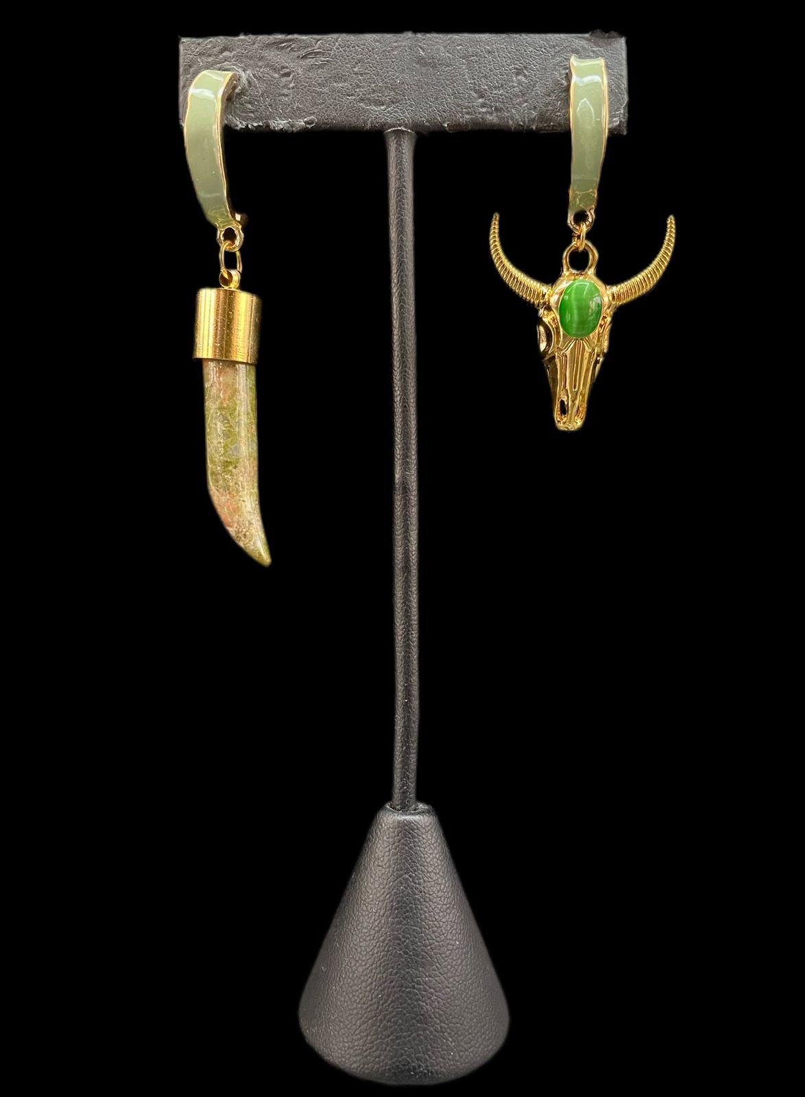 ARETE TORO COLMILLO